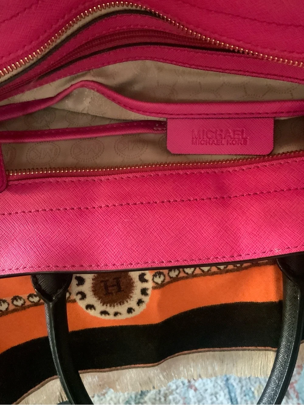 Michael Kors satchel/purse